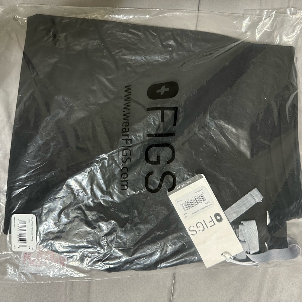 FIGS Livingston basic scrub pant